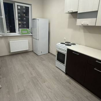 Сдается 1-комнатная квартира, 39 м²