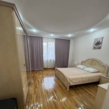 Сдается 2-х комнатная квартира, 74 м²