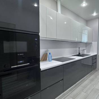 Продается 1-комнатная квартира, 37 м²