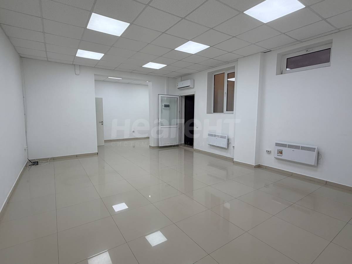 Сдам помещение, цокольный этаж, ЖК Панорама, ул. Героя Сарабеева