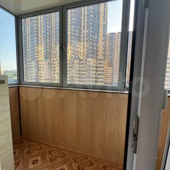 Продается 1-комнатная квартира, 58 м²