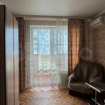 Продается 1-комнатная квартира, 58 м²