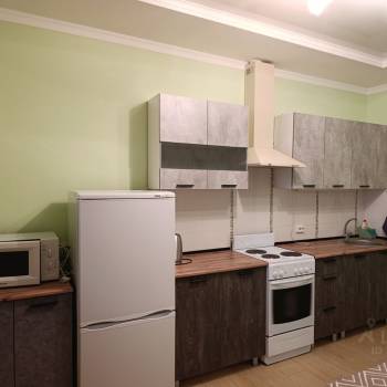 Сдается 1-комнатная квартира, 42 м²