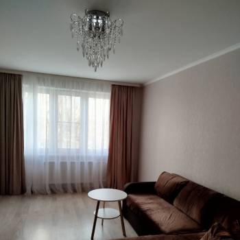 Сдается 2-х комнатная квартира, 65 м²