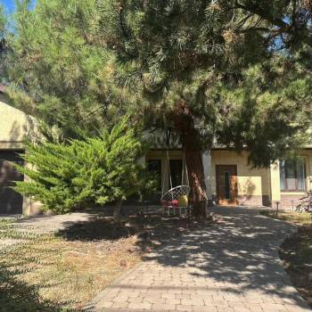 Сдается Дом, 300 м²