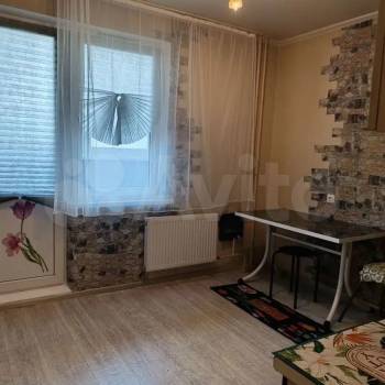 Продается 1-комнатная квартира, 38 м²