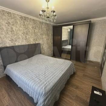 Продается 1-комнатная квартира, 32 м²