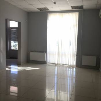 Продается Нежилое помещение, 68 м²