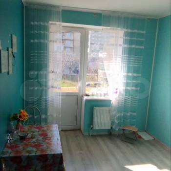 Продается 1-комнатная квартира, 37 м²