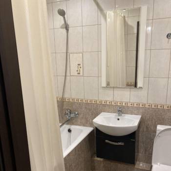 Сдается 1-комнатная квартира, 42 м²