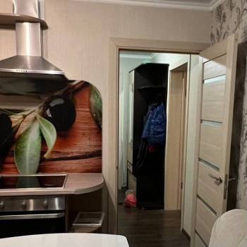 Продается 1-комнатная квартира, 40 м²