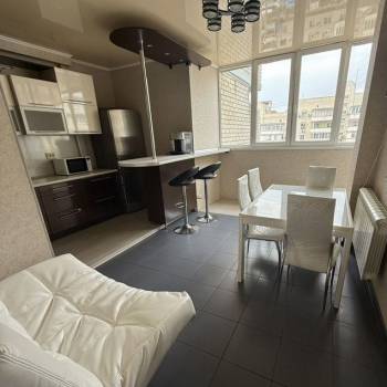 Сдается 2-х комнатная квартира, 64,5 м²