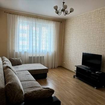 Сдается 1-комнатная квартира, 47 м²