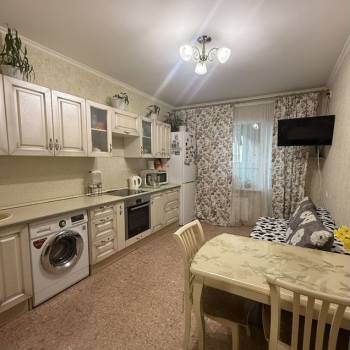 Продается 1-комнатная квартира, 43,7 м²