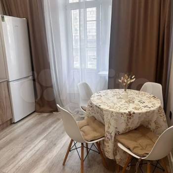 Сдается 1-комнатная квартира, 40 м²