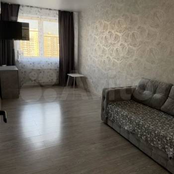 Сдается 1-комнатная квартира, 38 м²