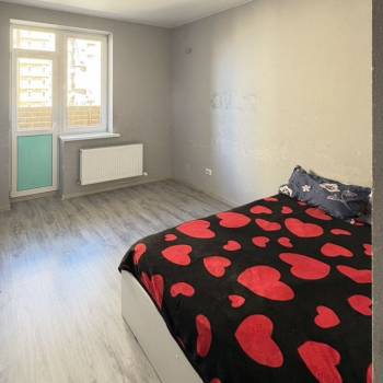 Продается 1-комнатная квартира, 37 м²