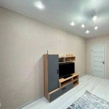 Продается 1-комнатная квартира, 36 м²