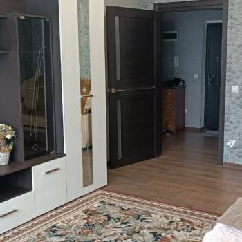 Сдается 1-комнатная квартира, 44 м²