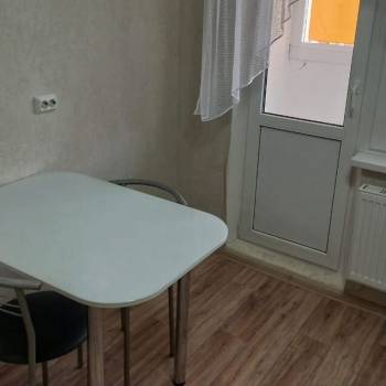 Сдается 1-комнатная квартира, 44 м²