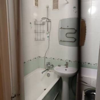 Сдается Многокомнатная квартира, 60 м²