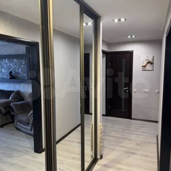 Продается Многокомнатная квартира, 74,5 м²