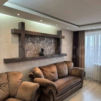 Продается Многокомнатная квартира, 74,5 м²