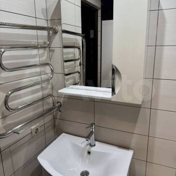 Продается Многокомнатная квартира, 74,5 м²
