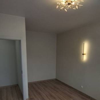 Продается 1-комнатная квартира, 32 м²
