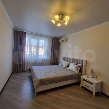 Сдается 1-комнатная квартира, 39 м²