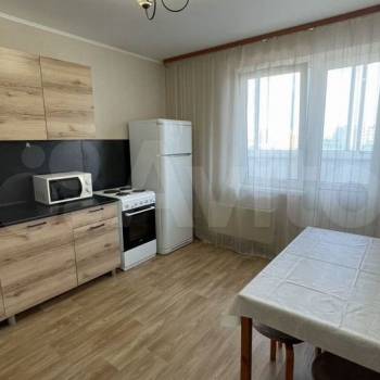 Сдается 1-комнатная квартира, 35 м²