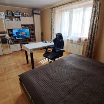 Продается 1-комнатная квартира, 37 м²