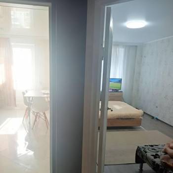 Продается 1-комнатная квартира, 41 м²