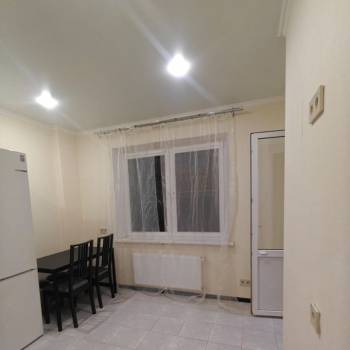 Сдается 1-комнатная квартира, 45 м²