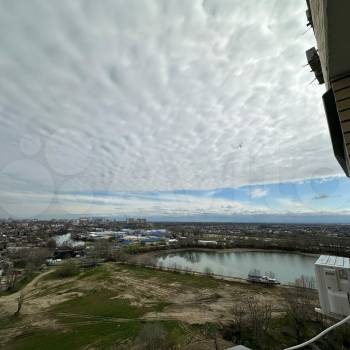 Продается 1-комнатная квартира, 47 м²
