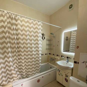 Продается 1-комнатная квартира, 46,5 м²