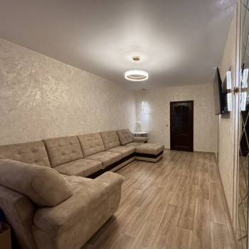 Продается Многокомнатная квартира, 97,5 м²