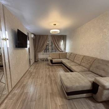 Продается Многокомнатная квартира, 97,5 м²