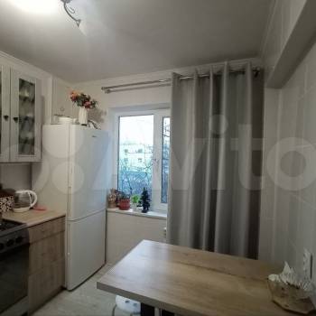 Сдается Многокомнатная квартира, 60 м²