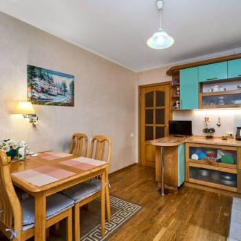 Продается 2-х комнатная квартира, 74 м²