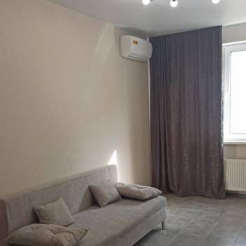 Сдается 1-комнатная квартира, 35 м²