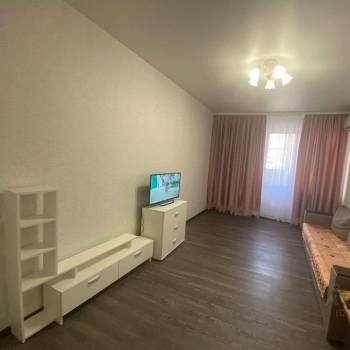 Сдается 1-комнатная квартира, 40,8 м²