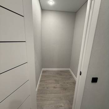 Продается 1-комнатная квартира, 35 м²