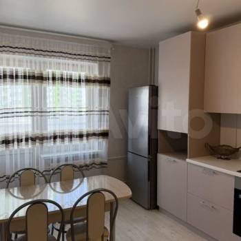 Сдается 2-х комнатная квартира, 60 м²