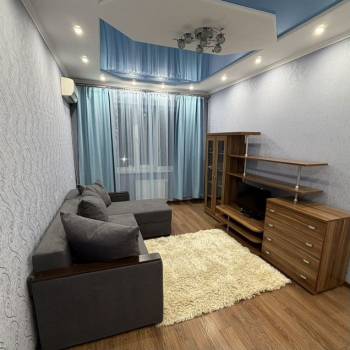 Сдается 1-комнатная квартира, 41 м²