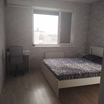 Сдается 1-комнатная квартира, 42 м²