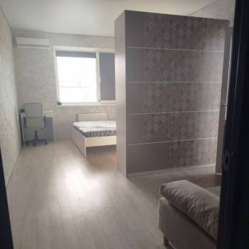 Сдается 1-комнатная квартира, 42 м²