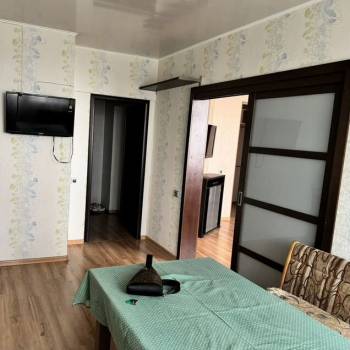 Сдается 1-комнатная квартира, 54 м²