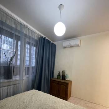 Продается 1-комнатная квартира, 46 м²