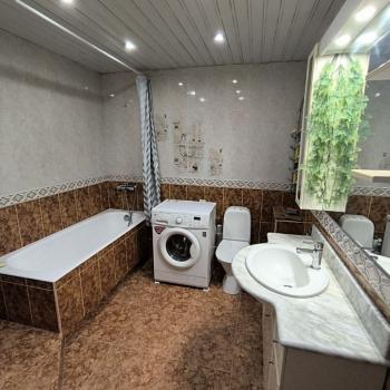 Сдается Многокомнатная квартира, 90 м²